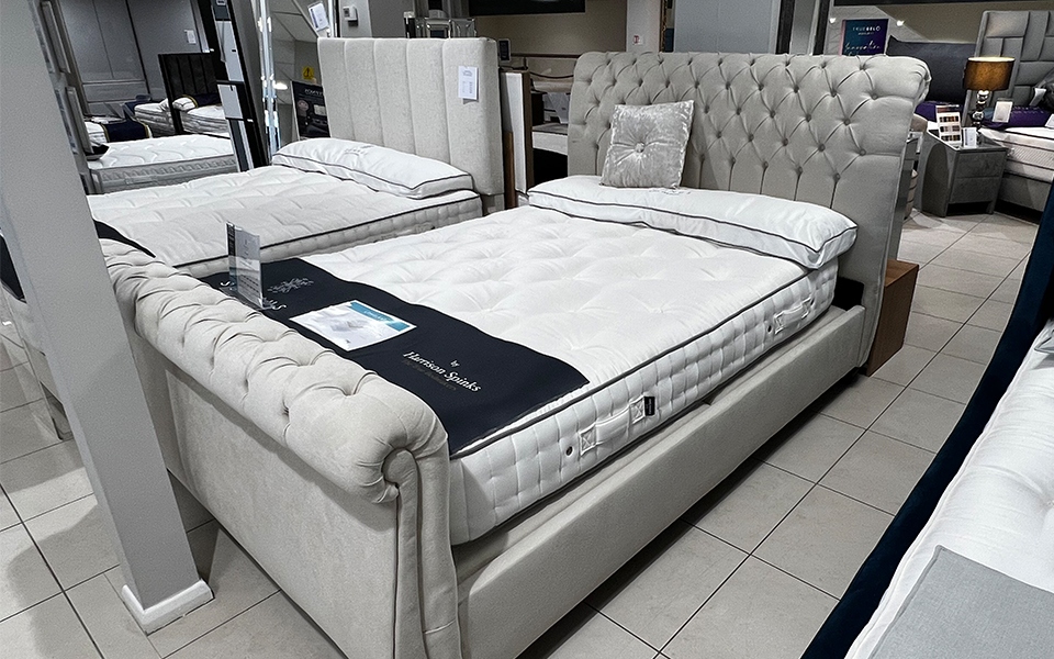 Chesterfield 150cm Bedframe
with Pocket Sprung Base
Was £2,024 Now £1,325